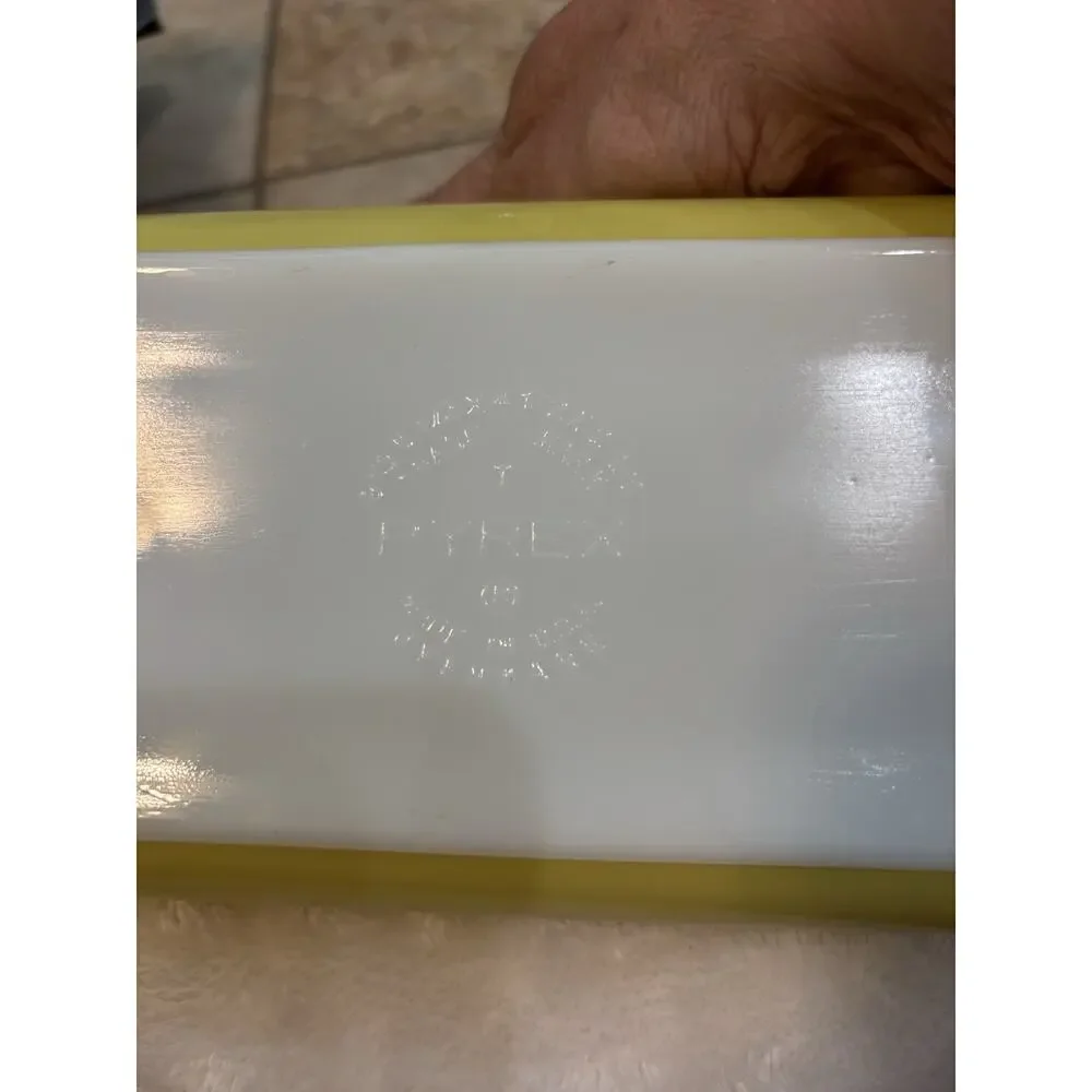Vintage Pyrex 213 Sunny Yellow Loaf Pan Baking Dish Milk Glass Made in USA